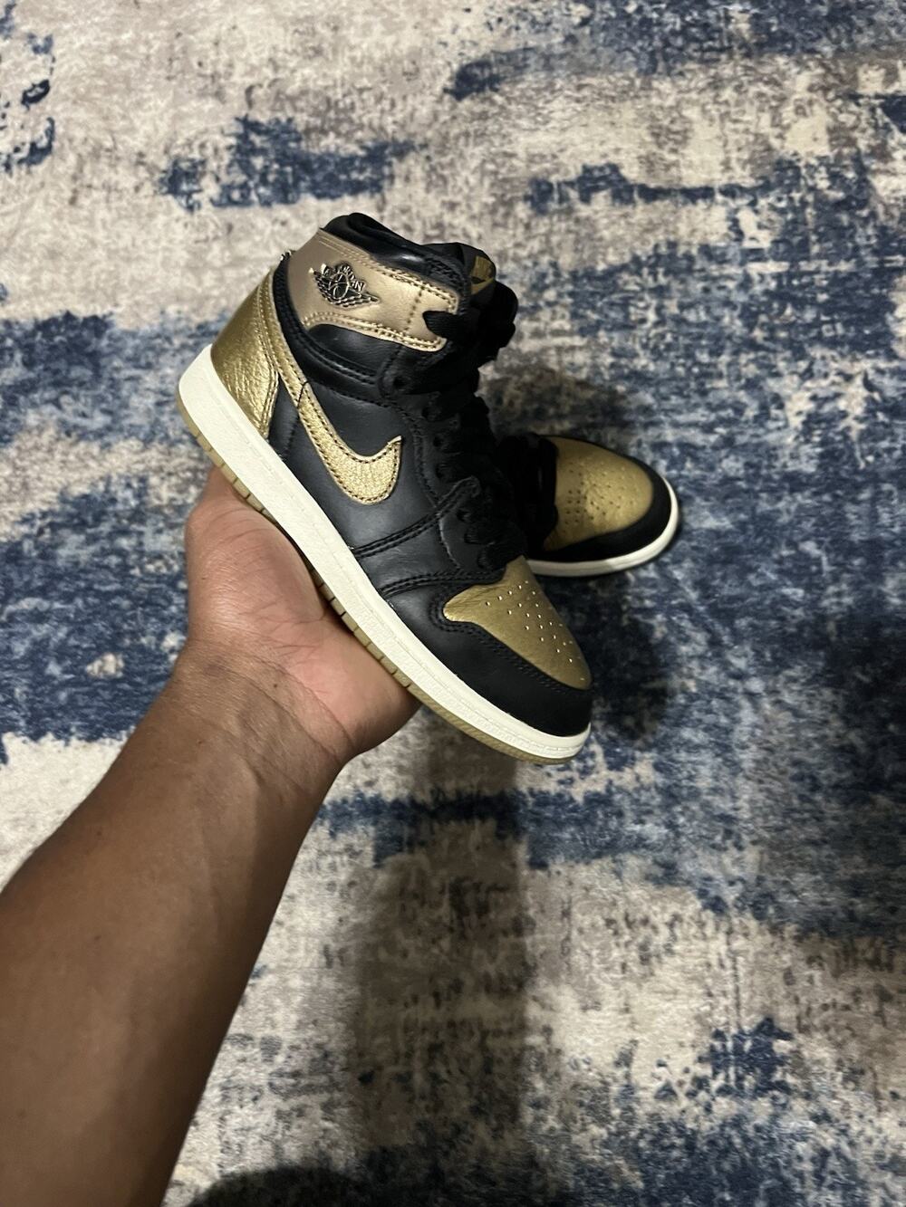 Size 1y- Nike Air Jordan 1 Mid SE Metallic Gold Black Kids Shoes FD1412-071